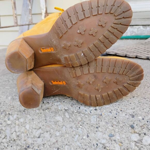 Women's Timberland Lace-Up Block-Heel Boots Size 8W - Picture 12 of 13